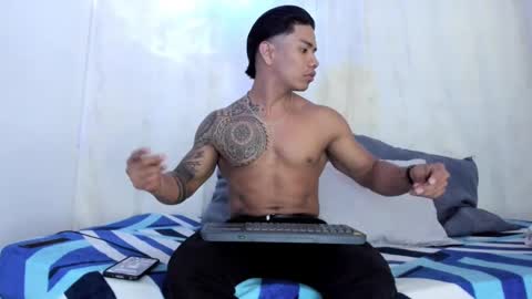 i am juan musiry independent model  online show from December 28, 3:27 pm