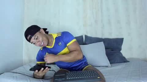 i am juan musiry independent model  online show from January 16, 5:32 am