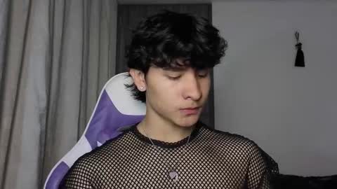 Noah online show from November 18, 5:05 pm