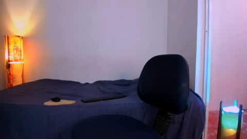 Snapshot of jaacksn chatting on December 10, 12:49 pm jaacksn online show from December 10, 12:49 pm