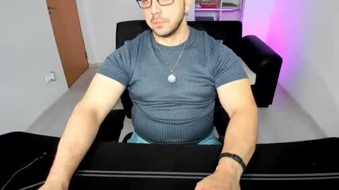 Snapshot of jace_thorne chatting on October 2, 6:56 pm Jace online show from October 2, 6:56 pm