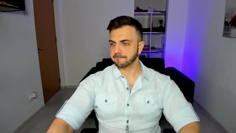 Snapshot of jace_thorne chatting on October 17, 5:50 pm Jace online show from October 17, 5:50 pm