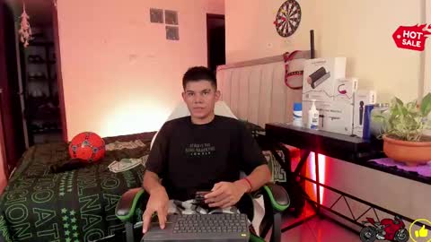 Snapshot of jack_castell chatting on October 8, 11:25 am JACK CASTELL online show from October 8, 11:25 am