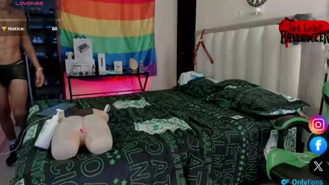 Snapshot of jack_castell chatting on September 17, 11:44 am JACK CASTELL online show from September 17, 11:44 am