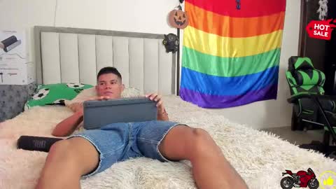 JACK CASTELL online show from October 25, 11:23 am