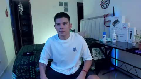 Snapshot of jack_castell chatting on October 7, 11:14 am JACK CASTELL online show from October 7, 11:14 am
