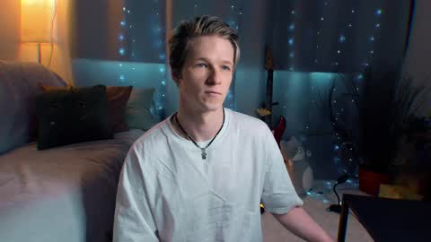 brestonsweet online show from April 10, 4:19 am