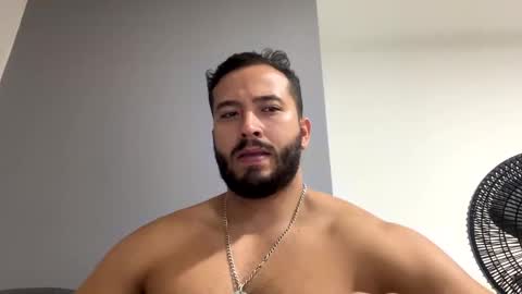 Snapshot of jackdanielsm chatting on February 12, 4:33 am jackdanielsm online show from February 12, 4:33 am