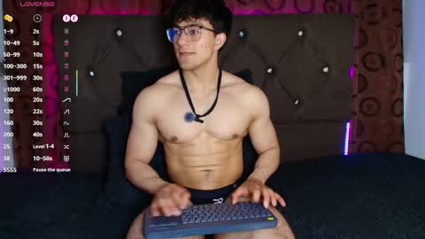 Jacke online show from January 14, 2:27 am