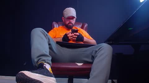 Snapshot of jackethann chatting on October 16, 5:04 am JackEthan online show from October 16, 5:04 am