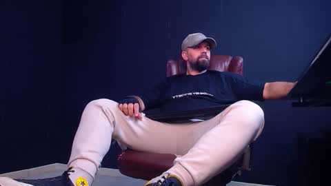 Snapshot of jackethann chatting on October 9, 5:12 am JackEthan online show from October 9, 5:12 am