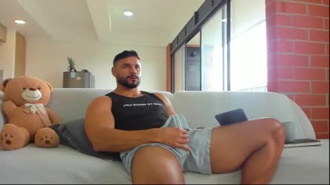 Jackson Wayne online show from April 6, 1:34 pm