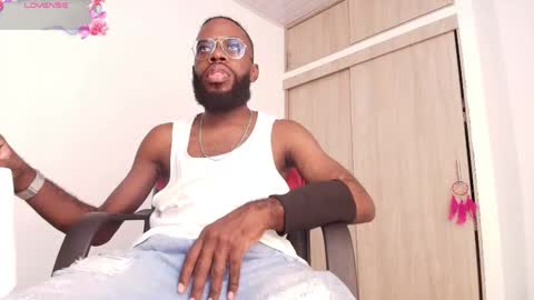 Jackson online show from November 30, 8:44 pm