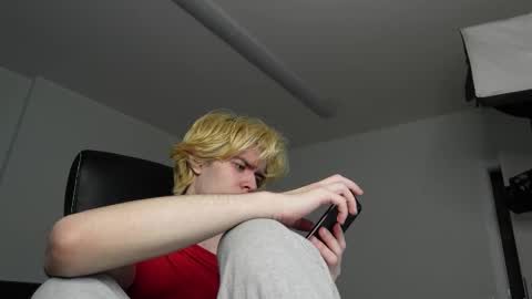 JACOB DEVON online show from February 8, 2:32 pm