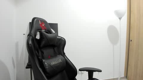 jacobb116 online show from February 3, 2:53 am