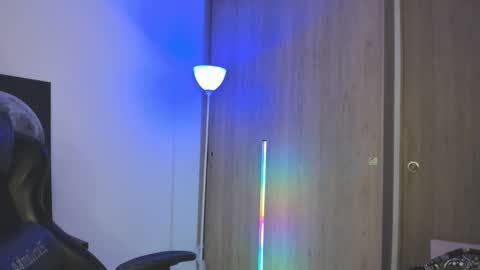 jacobb116 online show from November 1, 12:36 am