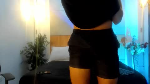 jacobdraven online show from December 2, 3:31 am