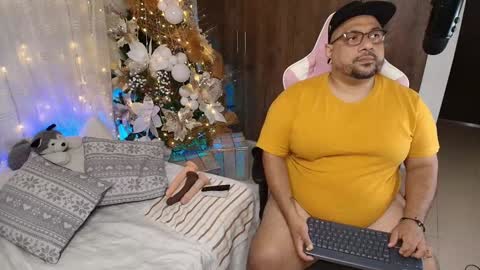 daddy sir master bear online show from December 4, 2:26 pm