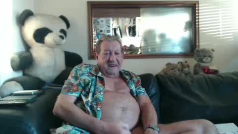 Snapshot of jacques_de_france chatting on January 2, 3:19 pm Jacques online show from January 2, 3:19 pm