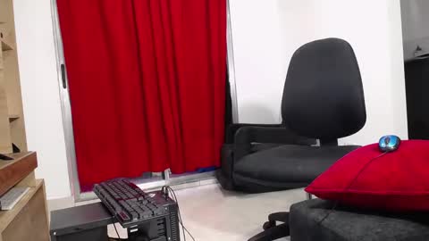 jaden_smith1 online show from November 29, 2:52 pm