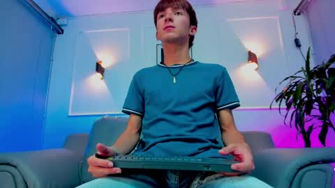 JAKE online show from April 14, 5:07 am