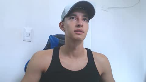 Hi guys im new 3 online show from February 3, 6:57 pm