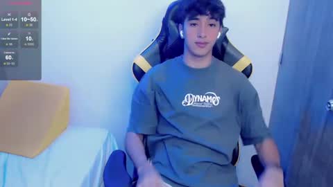 jake_tripp online show from October 4, 3:33 am