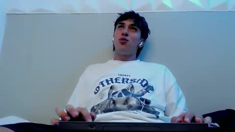 jake_tripp online show from September 27, 5:05 am