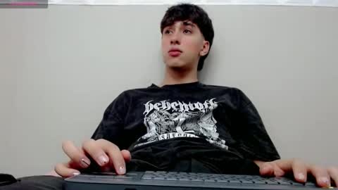 jake_tripp online show from November 12, 4:18 am