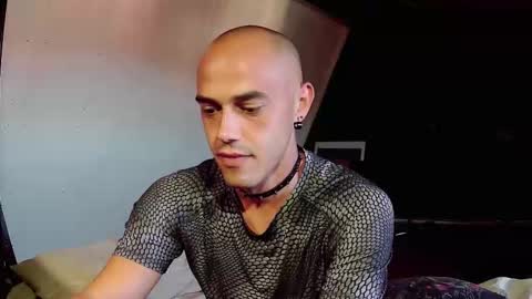 GiakyFaqk online show from September 11, 2:49 pm