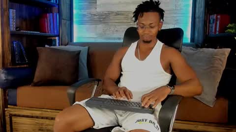   online show from November 20, 5:07 am