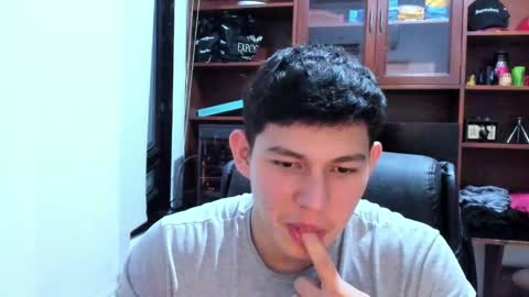Snapshot of james_cr chatting on February 1, 2:47 am james_cr online show from February 1, 2:47 am