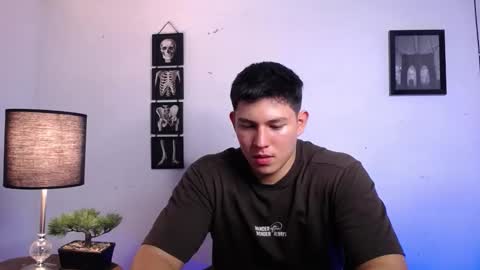 james_cr online show from November 9, 2:26 am