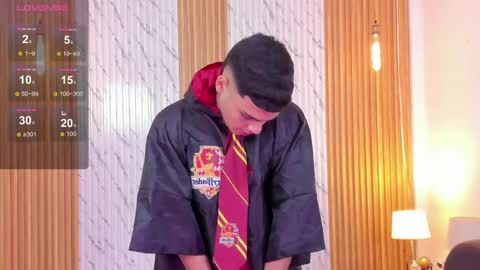 James online show from October 31, 9:29 pm