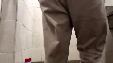 jamesb541208 online show from October 19, 8:45 pm