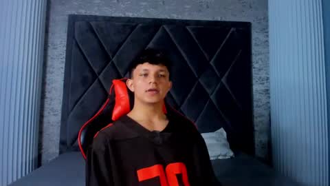 jamesgolden_ online show from March 2, 11:30 am