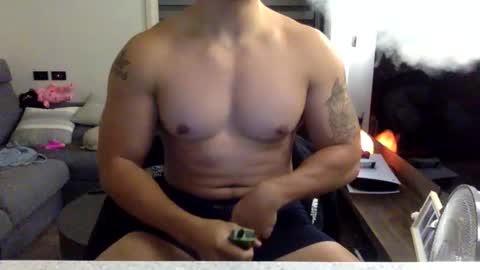 jamesmo820913 online show from January 14, 12:54 pm