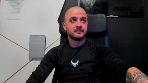 JamesMyers online show from December 14, 5:14 am