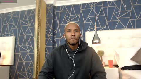 James  online show from February 6, 12:16 pm