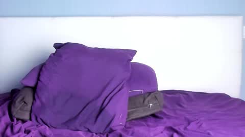 James Strong online show from November 12, 8:25 pm