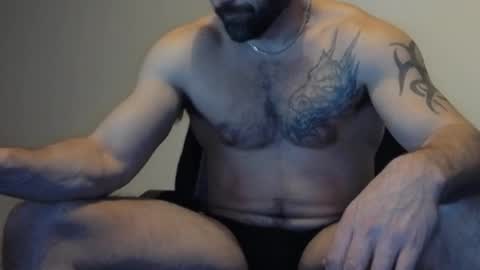 jamesy8391 online show from December 26, 10:52 pm