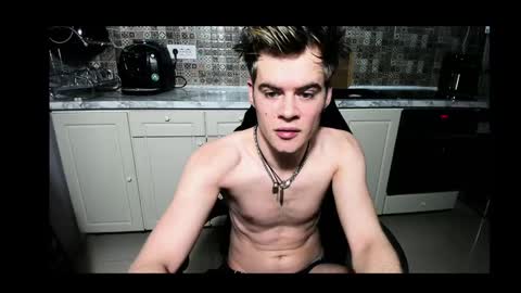 Snapshot of jason_marz chatting on January 29, 4:15 am JasoN online show from January 29, 4:15 am