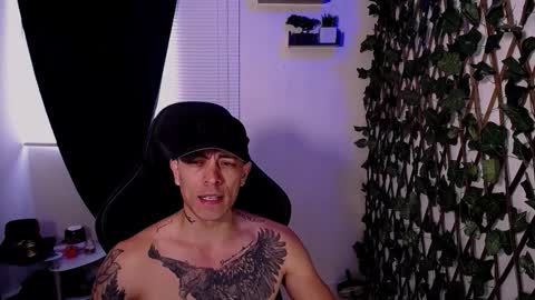 JKing  online show from February 6, 2:14 pm