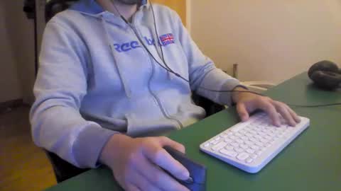 javi94valenciap online show from March 9, 5:28 pm