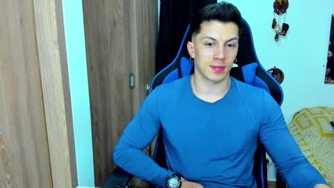 Javier online show from January 19, 2:25 am