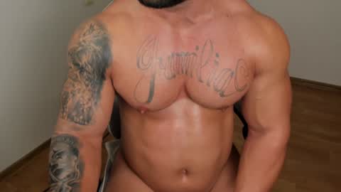 JaxonHunk online show from December 8, 9:52 pm