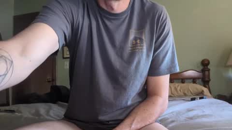 Snapshot of jaxsplitsmoonzplaythang chatting on October 28, 4:31 pm Dicky Down online show from October 28, 4:31 pm