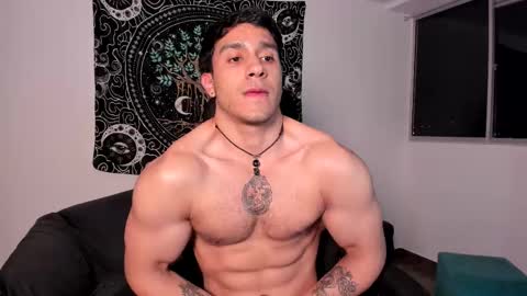 Snapshot of jay_marcos chatting on February 21, 6:29 am Jay marcos online show from February 21, 6:29 am