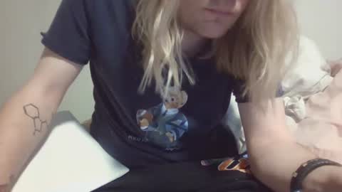 Snapshot of jayflgator chatting on March 7, 8:22 pm jayflgator online show from March 7, 8:22 pm