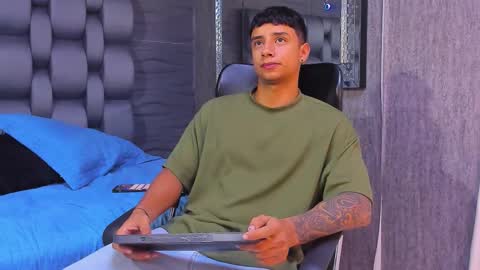 jaze_bradley online show from November 5, 11:45 am